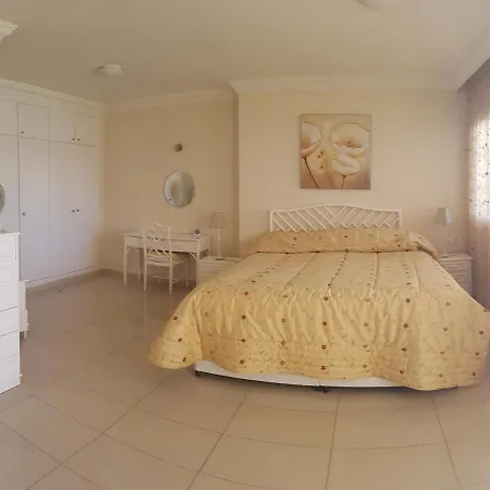 Apartamento Lux Terrazas Del Duque Apartment *